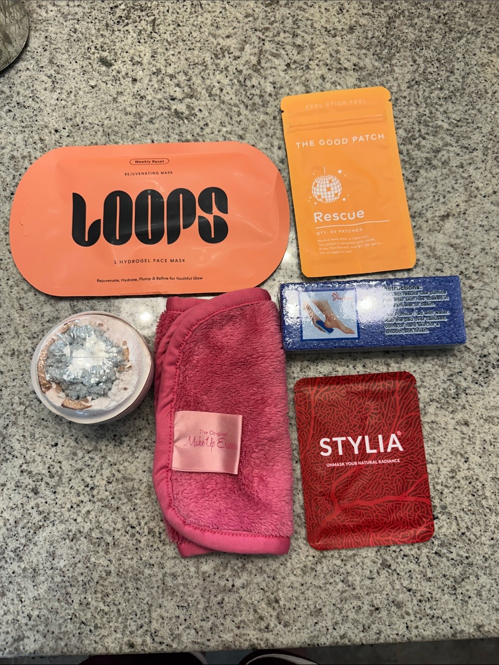 Loops Face Mask + Rescue patches Beauty Bundle